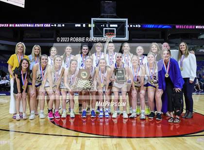 Thumbnail 2 in Lipan vs. Gruver (UIL 2A State Final Medal Ceremony) photogallery.