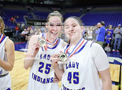 Thumbnail 3 in Lipan vs. Gruver (UIL 2A State Final Medal Ceremony) photogallery.