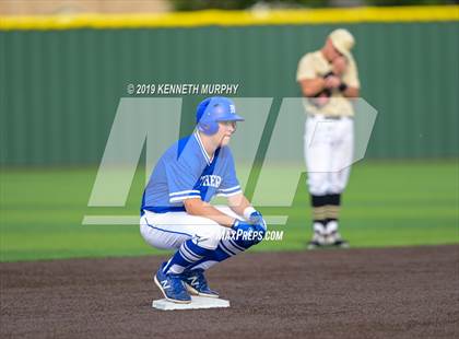 Thumbnail 2 in Cleburne vs Midlothian Game 3 (UIL 5A Regional Quarterfinal) photogallery.
