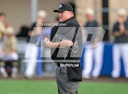 Thumbnail 2 in Cleburne vs Midlothian Game 3 (UIL 5A Regional Quarterfinal) photogallery.