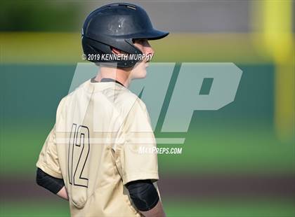 Thumbnail 3 in Cleburne vs Midlothian Game 3 (UIL 5A Regional Quarterfinal) photogallery.