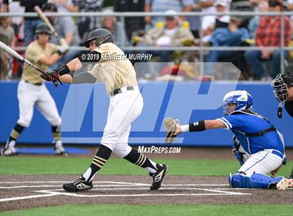 Thumbnail 3 in Cleburne vs Midlothian Game 3 (UIL 5A Regional Quarterfinal) photogallery.
