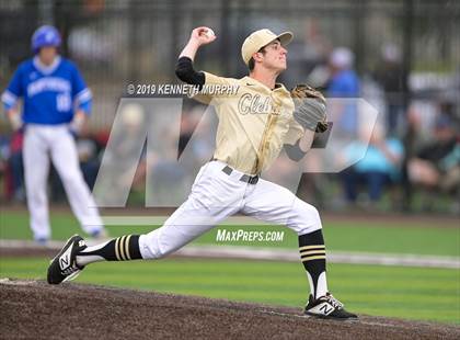 Thumbnail 3 in Cleburne vs Midlothian Game 3 (UIL 5A Regional Quarterfinal) photogallery.