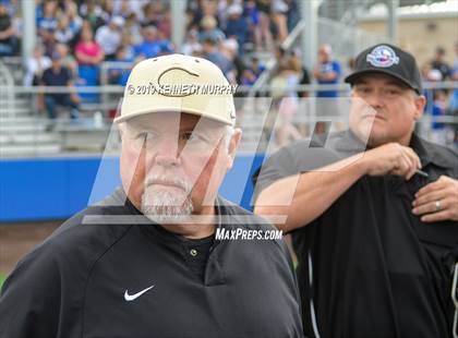 Thumbnail 2 in Cleburne vs Midlothian Game 3 (UIL 5A Regional Quarterfinal) photogallery.
