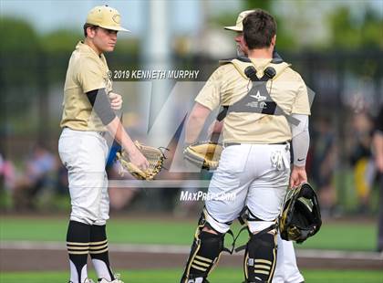 Thumbnail 3 in Cleburne vs Midlothian Game 3 (UIL 5A Regional Quarterfinal) photogallery.