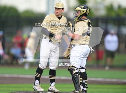 Thumbnail 2 in Cleburne vs Midlothian Game 3 (UIL 5A Regional Quarterfinal) photogallery.