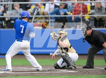 Thumbnail 3 in Cleburne vs Midlothian Game 3 (UIL 5A Regional Quarterfinal) photogallery.