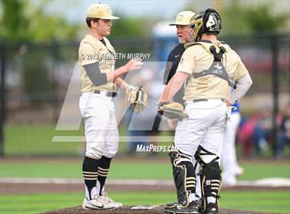 Thumbnail 1 in Cleburne vs Midlothian Game 3 (UIL 5A Regional Quarterfinal) photogallery.
