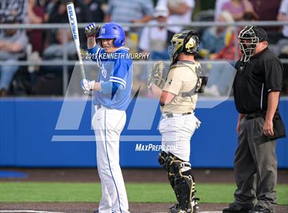 Thumbnail 2 in Cleburne vs Midlothian Game 3 (UIL 5A Regional Quarterfinal) photogallery.