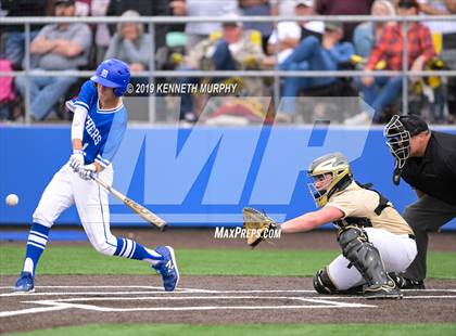 Thumbnail 2 in Cleburne vs Midlothian Game 3 (UIL 5A Regional Quarterfinal) photogallery.