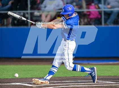 Thumbnail 2 in Cleburne vs Midlothian Game 3 (UIL 5A Regional Quarterfinal) photogallery.