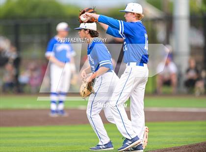 Thumbnail 3 in Cleburne vs Midlothian Game 3 (UIL 5A Regional Quarterfinal) photogallery.