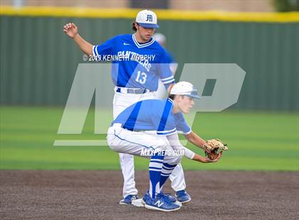 Thumbnail 1 in Cleburne vs Midlothian Game 3 (UIL 5A Regional Quarterfinal) photogallery.
