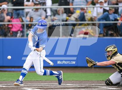 Thumbnail 3 in Cleburne vs Midlothian Game 3 (UIL 5A Regional Quarterfinal) photogallery.