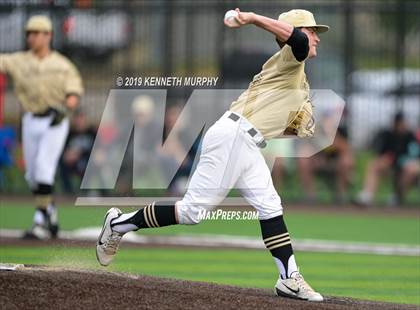 Thumbnail 2 in Cleburne vs Midlothian Game 3 (UIL 5A Regional Quarterfinal) photogallery.