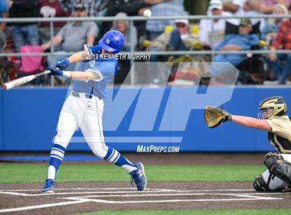 Thumbnail 2 in Cleburne vs Midlothian Game 3 (UIL 5A Regional Quarterfinal) photogallery.