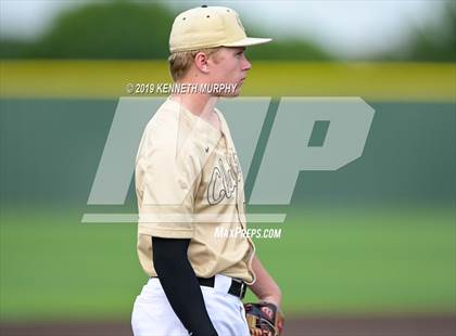 Thumbnail 1 in Cleburne vs Midlothian Game 3 (UIL 5A Regional Quarterfinal) photogallery.