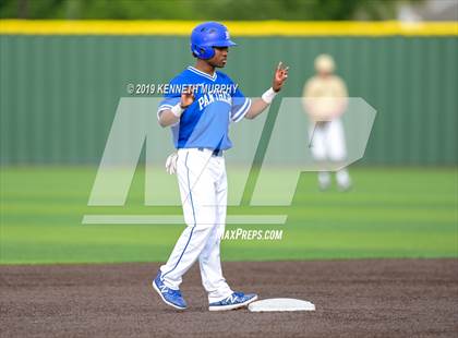 Thumbnail 2 in Cleburne vs Midlothian Game 3 (UIL 5A Regional Quarterfinal) photogallery.