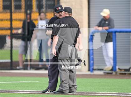 Thumbnail 3 in Cleburne vs Midlothian Game 3 (UIL 5A Regional Quarterfinal) photogallery.