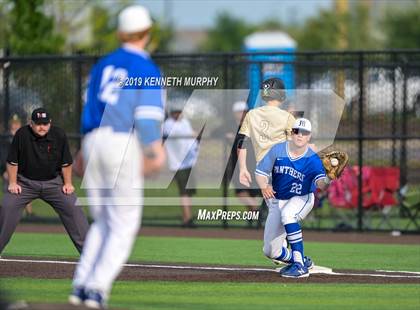 Thumbnail 3 in Cleburne vs Midlothian Game 3 (UIL 5A Regional Quarterfinal) photogallery.
