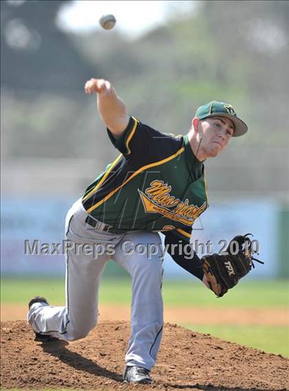 Thumbnail 1 in Moorpark @ Palos Verdes photogallery.