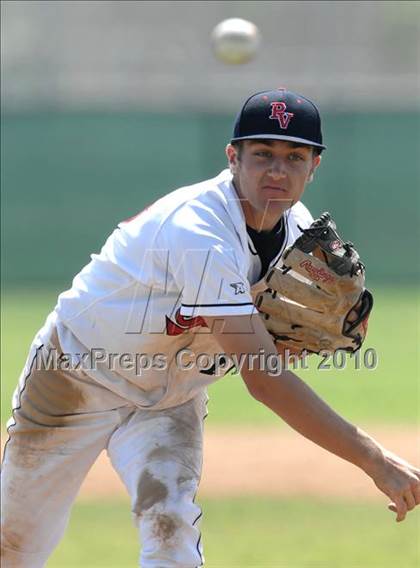 Thumbnail 2 in Moorpark @ Palos Verdes photogallery.