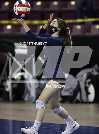 Thumbnail 3 in University vs Lamar (CHSAA 3A 1st Round) photogallery.