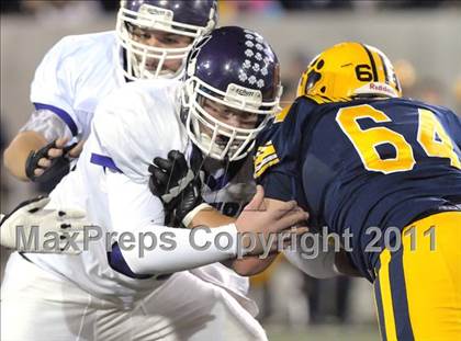 Thumbnail 3 in Pickerington Central vs. St. Ignatius (OHSAA D1 Final) photogallery.