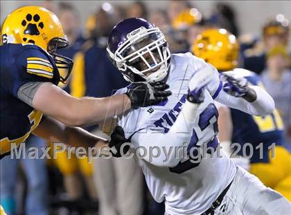 Thumbnail 1 in Pickerington Central vs. St. Ignatius (OHSAA D1 Final) photogallery.