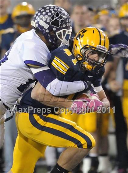 Thumbnail 1 in Pickerington Central vs. St. Ignatius (OHSAA D1 Final) photogallery.