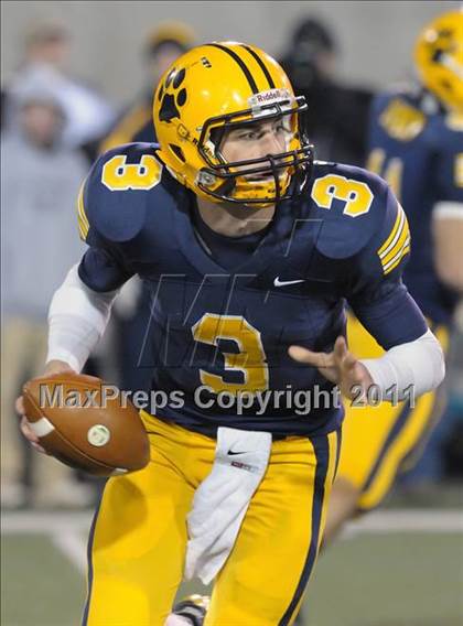Thumbnail 1 in Pickerington Central vs. St. Ignatius (OHSAA D1 Final) photogallery.