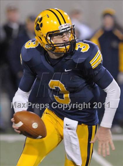 Thumbnail 2 in Pickerington Central vs. St. Ignatius (OHSAA D1 Final) photogallery.