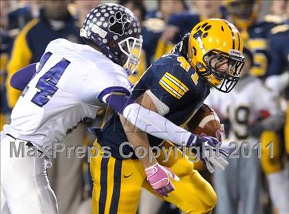 Thumbnail 3 in Pickerington Central vs. St. Ignatius (OHSAA D1 Final) photogallery.