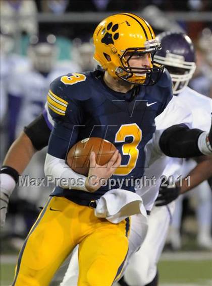 Thumbnail 1 in Pickerington Central vs. St. Ignatius (OHSAA D1 Final) photogallery.
