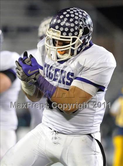 Thumbnail 1 in Pickerington Central vs. St. Ignatius (OHSAA D1 Final) photogallery.