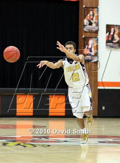 Thumbnail 2 in Wellington-Napoleon vs Lexington (I-70 vs. MRVC East Challenge Tournament) photogallery.