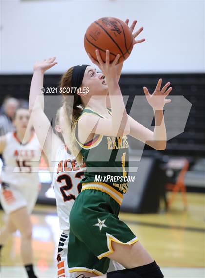 Thumbnail 1 in Hamilton Township vs Amanda-Clearcreek photogallery.