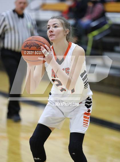 Thumbnail 3 in Hamilton Township vs Amanda-Clearcreek photogallery.
