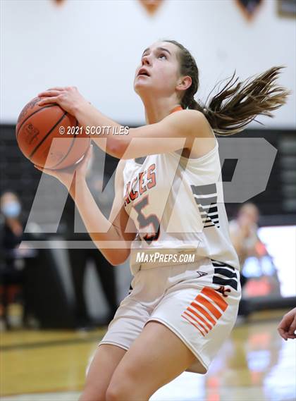 Thumbnail 2 in Hamilton Township vs Amanda-Clearcreek photogallery.