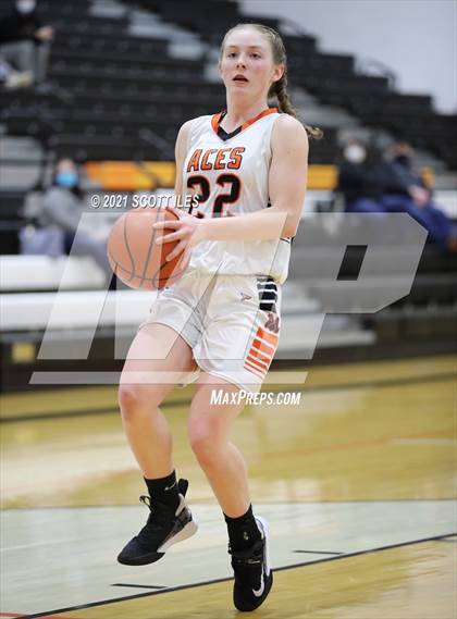 Thumbnail 3 in Hamilton Township vs Amanda-Clearcreek photogallery.