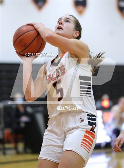 Thumbnail 3 in Hamilton Township vs Amanda-Clearcreek photogallery.