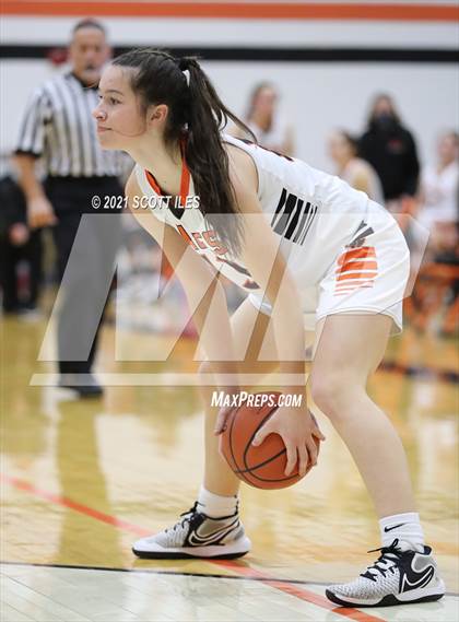 Thumbnail 1 in Hamilton Township vs Amanda-Clearcreek photogallery.