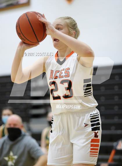 Thumbnail 2 in Hamilton Township vs Amanda-Clearcreek photogallery.