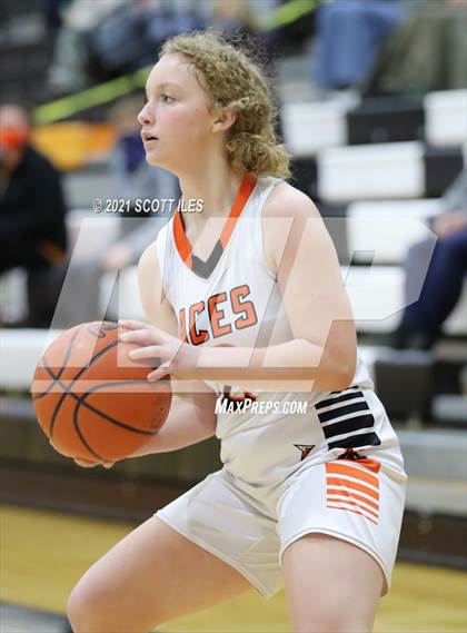 Thumbnail 3 in Hamilton Township vs Amanda-Clearcreek photogallery.