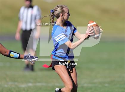 Thumbnail 3 in Mullen vs. Highlands Ranch (CHSAA 4A Second Round) photogallery.