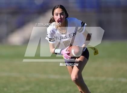 Thumbnail 2 in Mullen vs. Highlands Ranch (CHSAA 4A Second Round) photogallery.