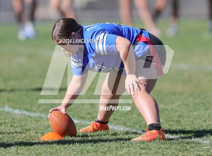 Thumbnail 3 in Mullen vs. Highlands Ranch (CHSAA 4A Second Round) photogallery.