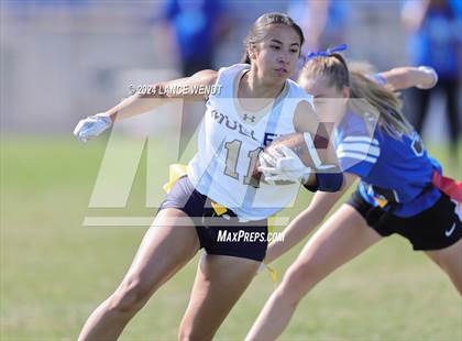 Thumbnail 2 in Mullen vs. Highlands Ranch (CHSAA 4A Second Round) photogallery.