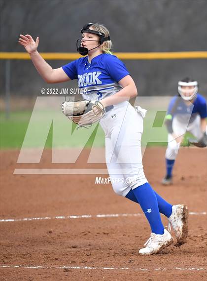 Thumbnail 1 in Snook vs Iola photogallery.