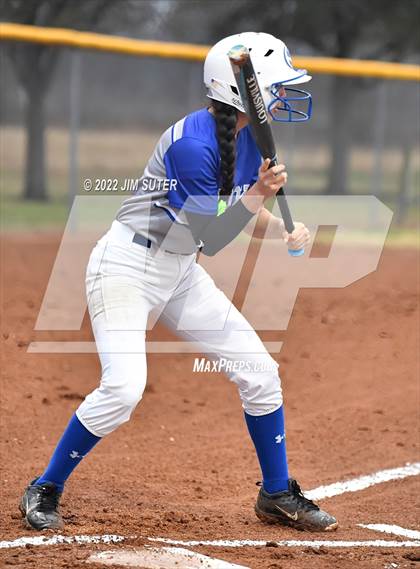 Thumbnail 1 in Snook vs Iola photogallery.